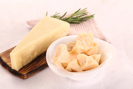 Raw White Cheddar Cheese - Amish - 8oz